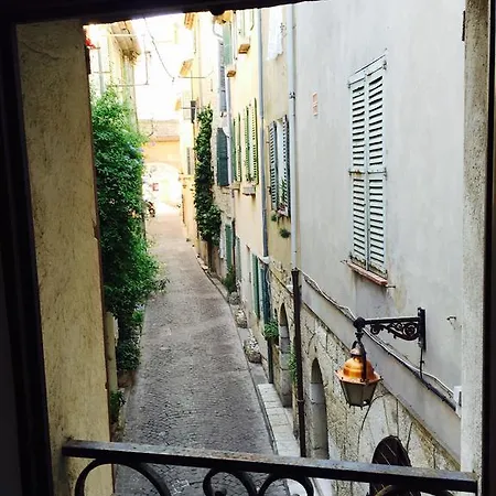 Maisonnette Médiévale By Icasamia Antibes