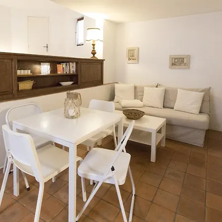 Maisonnette Médiévale By Icasamia Appartement